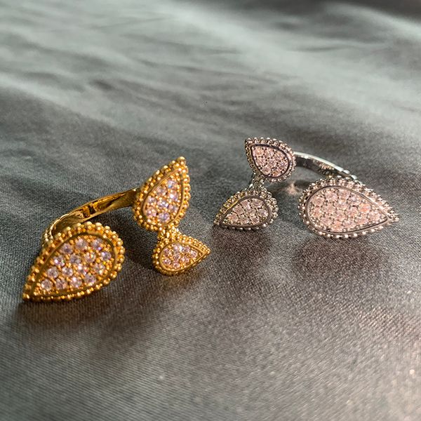 with side stones pure 925 sterling silver jewelry for women water drop ring diamond wedding engagement gold quality luxury fine design 23071
with side stones pure 925 sterling silver jewelry for women water drop ring diamond wedding engagement gold quality luxury fine design 23071