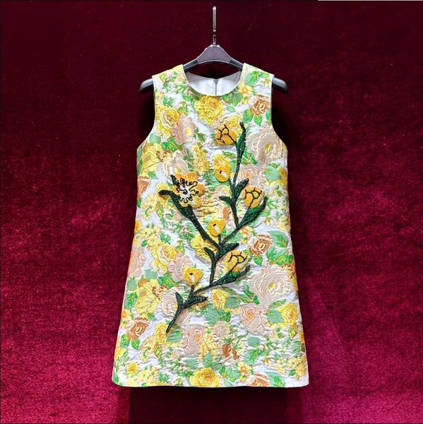 european and american women's dress 2023 summer new style crew neck sleeveless heavy sequins yellow floral jacquard dress, Black;gray
european and american women's dress 2023 summer new style crew neck sleeveless heavy sequins yellow floral jacquard dress, Black;gray