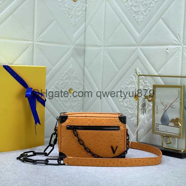 shoulder bags retro mini soft trunk box embossing bag womens man designer cosmetic case luxury tote handbag clutch genuine leather cross bod
shoulder bags retro mini soft trunk box embossing bag womens man designer cosmetic case luxury tote handbag clutch genuine leather cross bod