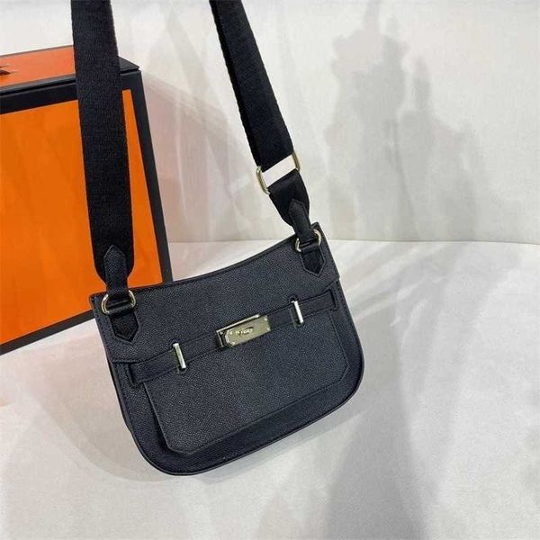 luxury designer bags gypsy bag saddle bag shoulder crossbody bags tote women's new fashion hermm fashion texture locking genuine leathe
luxury designer bags gypsy bag saddle bag shoulder crossbody bags tote women's new fashion hermm fashion texture locking genuine leathe