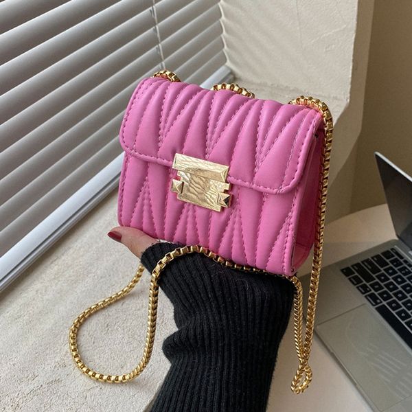 evening bags embroidery thread handbags for women mini women s bag trend chain flap luxury designer handbag crossbody messenger 230710
evening bags embroidery thread handbags for women mini women s bag trend chain flap luxury designer handbag crossbody messenger 230710