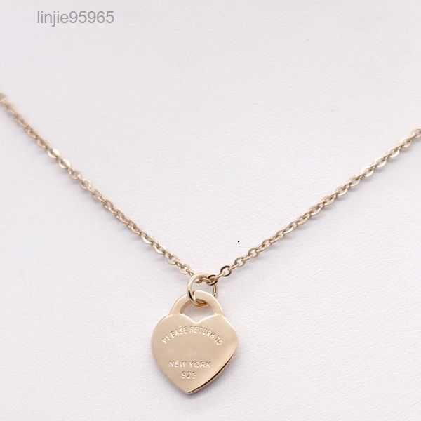 stainless steel heart-shaped necklace short female jewelry 18k gold peach heart pendant for woman 31111111, Silver
stainless steel heart-shaped necklace short female jewelry 18k gold peach heart pendant for woman 31111111, Silver
