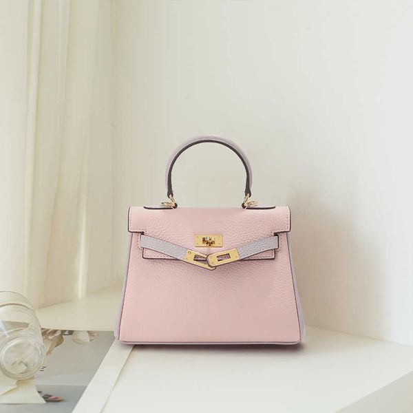 designer hemrres tote bag layer cow leather high grade lychee grain mini handbag small bag color matching single shoulder messenger women�
designer hemrres tote bag layer cow leather high grade lychee grain mini handbag small bag color matching single shoulder messenger women�