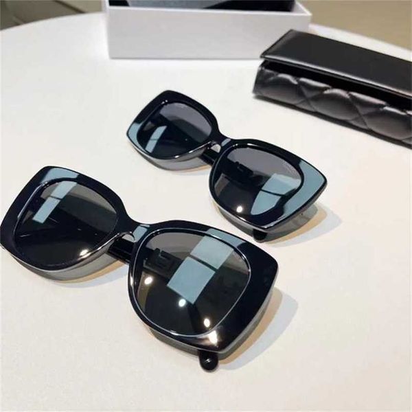 sunglasses 2023 new xiaoxiangjia ch5422 hollowed out with diamond letters in two colors fashionable and elegant uv resistant sunglasses for, White;black
sunglasses 2023 new xiaoxiangjia ch5422 hollowed out with diamond letters in two colors fashionable and elegant uv resistant sunglasses for, White;black