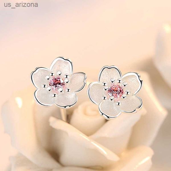 silver 925 jewelry sterling silver earrings cherry blossom inlaid pink zircon ear studs simple and popular earrings for women l230620, Golden;silver
silver 925 jewelry sterling silver earrings cherry blossom inlaid pink zircon ear studs simple and popular earrings for women l230620, Golden;silver