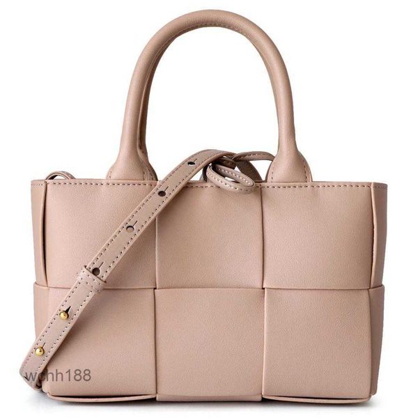 woven girl lady bag venetas women's designer arco tote bags leather classic 2023 tote large capacity handbag simple lmvb
woven girl lady bag venetas women's designer arco tote bags leather classic 2023 tote large capacity handbag simple lmvb