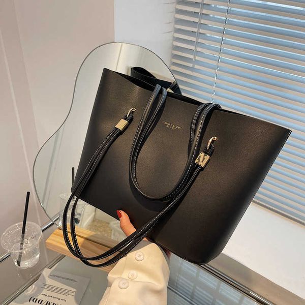 popular bags internet celebrities commuting crossbody bags niche handbags one shoulder large capacity soft leather tote bags
popular bags internet celebrities commuting crossbody bags niche handbags one shoulder large capacity soft leather tote bags
