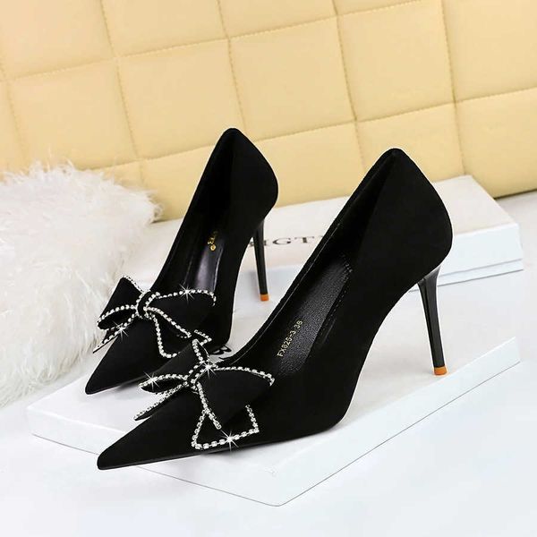 big tree 2023 banquet womens high heels party shoes pointed toe suede leather rhinestone bow tie woman high heel dress shoes, Black
big tree 2023 banquet womens high heels party shoes pointed toe suede leather rhinestone bow tie woman high heel dress shoes, Black