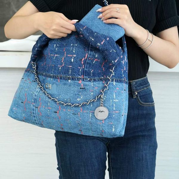 design shoulder bags 22bag shoppingbag quality washed denim gold metal tote bag woman crossbody fashion 2pc large capacity luxury wallet 35c
design shoulder bags 22bag shoppingbag quality washed denim gold metal tote bag woman crossbody fashion 2pc large capacity luxury wallet 35c