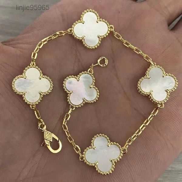 clovers bracelet luxury clover designer pearl 18k gold laser brand bangle charm bracelets necklace earrings wedding 2agcj 71111111, Golden;silver
clovers bracelet luxury clover designer pearl 18k gold laser brand bangle charm bracelets necklace earrings wedding 2agcj 71111111, Golden;silver