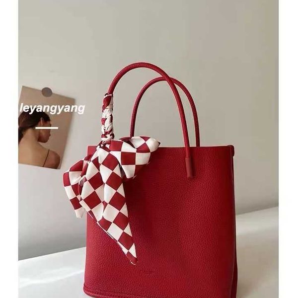wedding bag female red wedding bag bride new small and high end high capacity wedding tote handbag
wedding bag female red wedding bag bride new small and high end high capacity wedding tote handbag