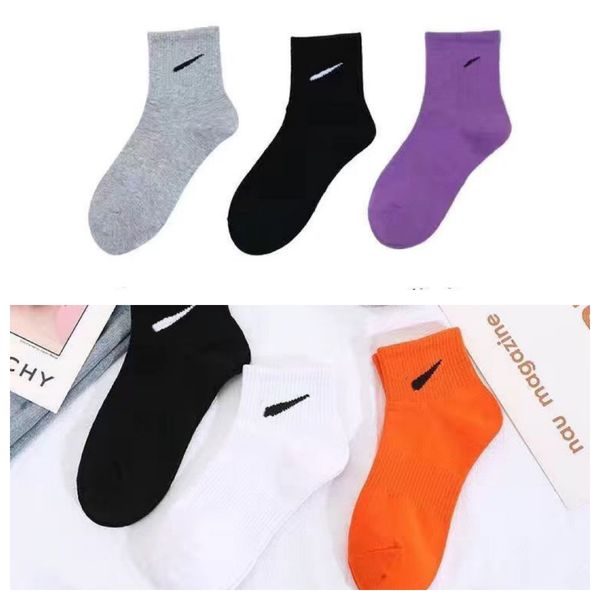 designer socks mens socks socks women cotton stockings football basketball sports sock wholesale breathable, Black 
designer socks mens socks socks women cotton stockings football basketball sports sock wholesale breathable, Black