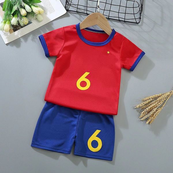 jerseys kids football jersey boy soccer jersey set polyester soccer breathable football uniform for children girl jersey shorts sets 230710
jerseys kids football jersey boy soccer jersey set polyester soccer breathable football uniform for children girl jersey shorts sets 230710
