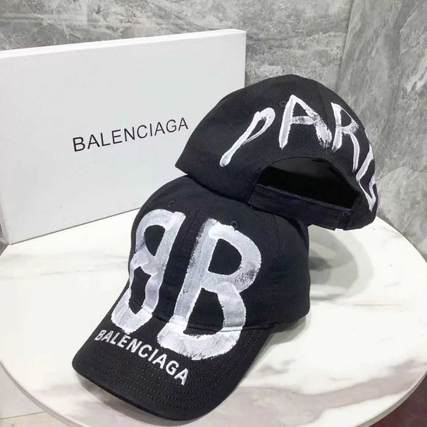 designer classic paris b family hand-painted letter baseball cap worn soft versatile graffiti printed cap men and women fashion, Blue;gray
designer classic paris b family hand-painted letter baseball cap worn soft versatile graffiti printed cap men and women fashion, Blue;gray