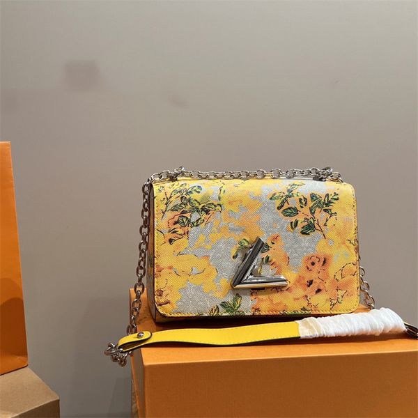 luxury twist shoulder bags new fashion lady cross body bag designer handbags women chain bag metal buckle yellow color flower design bag
luxury twist shoulder bags new fashion lady cross body bag designer handbags women chain bag metal buckle yellow color flower design bag