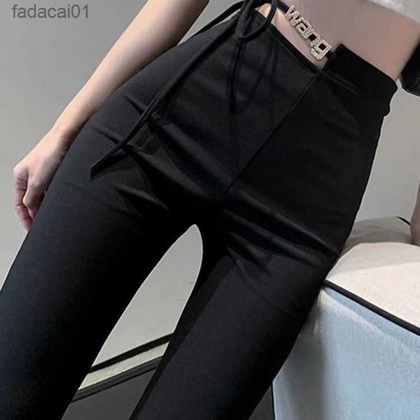 2022 irregular high waist bootleg pants lace up slimming horseshoe pants black casual trousers l230621, Black;white
2022 irregular high waist bootleg pants lace up slimming horseshoe pants black casual trousers l230621, Black;white