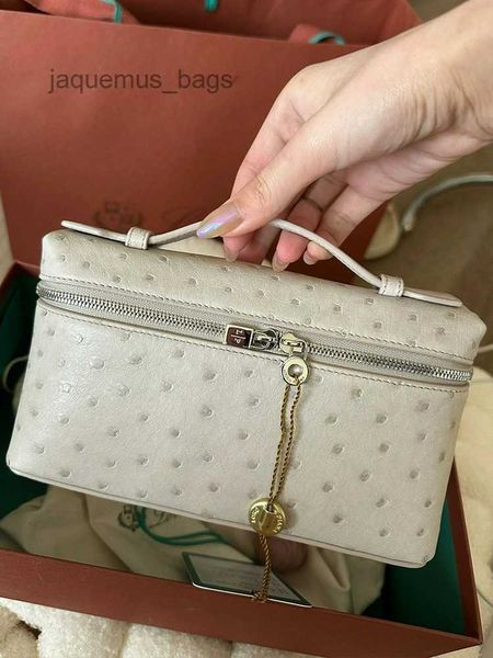loro * piana bag ostrich pattern loro * lp bag l19 lunch box bag gigi same style piana handheld fashion stranded shoulder bag
loro * piana bag ostrich pattern loro * lp bag l19 lunch box bag gigi same style piana handheld fashion stranded shoulder bag