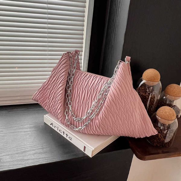 large capacity bag for women new summer simple pleated niche fashion tote bag for commuting underarm bag
large capacity bag for women new summer simple pleated niche fashion tote bag for commuting underarm bag