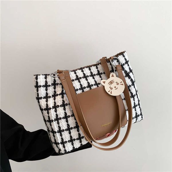 checkered bag for women new checkered shoulder bag with contrast colors and versatile small style casual tote bag for large capacity women&#
checkered bag for women new checkered shoulder bag with contrast colors and versatile small style casual tote bag for large capacity women&#