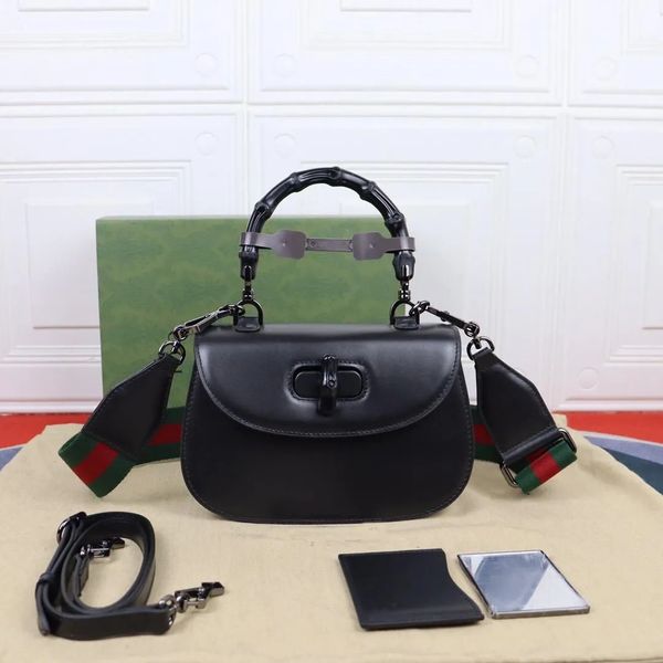 7a women's bamboo bonded leather shoulder bag luxury crossbody bag striped ribbon handbag 2022 women's dress show, Black;red
7a women's bamboo bonded leather shoulder bag luxury crossbody bag striped ribbon handbag 2022 women's dress show, Black;red