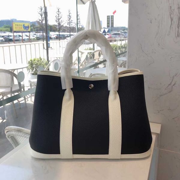 garden party bags designer new panda 2023 series bag large capacity cowhide tote fashion one shoulder crossbody women 14pjc
garden party bags designer new panda 2023 series bag large capacity cowhide tote fashion one shoulder crossbody women 14pjc