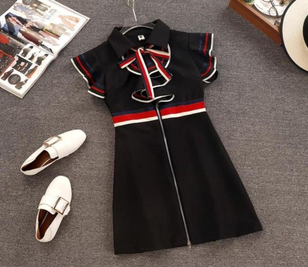 new 2019 summer runway designer women retro butterfly sleeveless bow tie collar ruffles weave striped zipper up mini dress5254445, Black;pink
new 2019 summer runway designer women retro butterfly sleeveless bow tie collar ruffles weave striped zipper up mini dress5254445, Black;pink