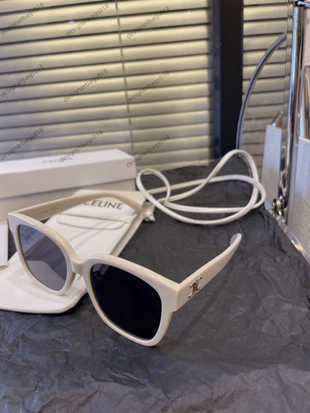 xiaoxiangjia ce22 year 520 limited arc de triomphe sunglasses intimate nose holder design low bridge baozi rest assured, White;black
xiaoxiangjia ce22 year 520 limited arc de triomphe sunglasses intimate nose holder design low bridge baozi rest assured, White;black