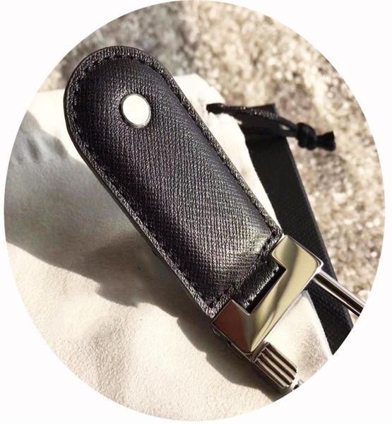luxury designer key rings leather refined steel key chain gift312l8416039, Slivery;golden
luxury designer key rings leather refined steel key chain gift312l8416039, Slivery;golden