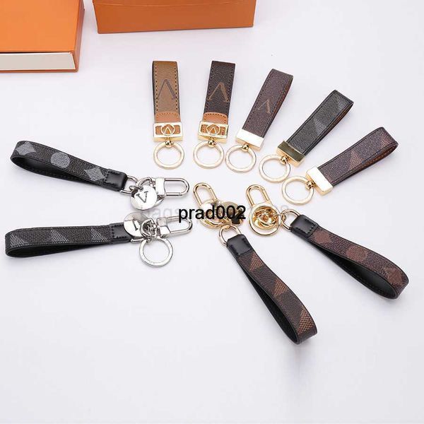fashion key buckle car keychain handmade leather keychains men women bag pendant accessories 9 color, Silver
fashion key buckle car keychain handmade leather keychains men women bag pendant accessories 9 color, Silver