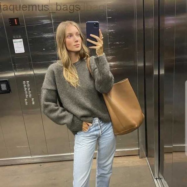 the designer rows high-capacity bag leather bag grade lychee layer cowhide small number large capacity commuter tote women's one the ro
the designer rows high-capacity bag leather bag grade lychee layer cowhide small number large capacity commuter tote women's one the ro