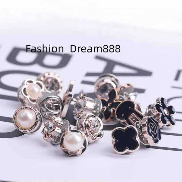 no sew nail-pin badges buttons adjustable detachable brooches button custom pin button, Silver
no sew nail-pin badges buttons adjustable detachable brooches button custom pin button, Silver