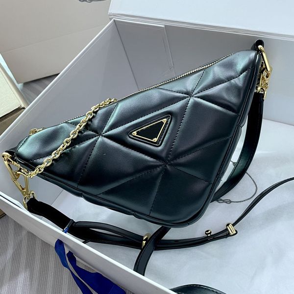 embroidered triangle bag genuine leather handbag crossbody bags fashion letter zipper closure chain shoulder bags removable adjustable strap
embroidered triangle bag genuine leather handbag crossbody bags fashion letter zipper closure chain shoulder bags removable adjustable strap