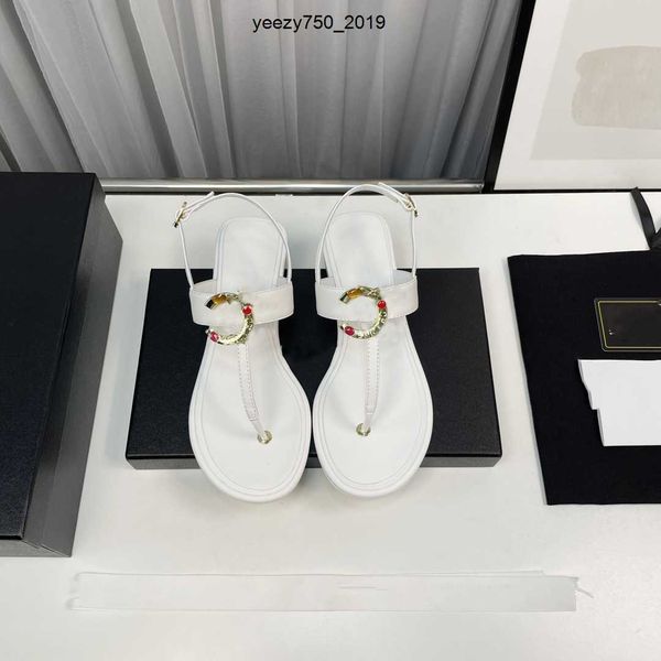 luxury flip thong shoes channel sandals women fashion ccity flops slippers classic designer sandal outdoor beach slides woman gifts a65
luxury flip thong shoes channel sandals women fashion ccity flops slippers classic designer sandal outdoor beach slides woman gifts a65