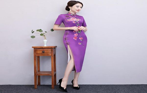 new arrival chinese long cheongsam fashion women embroidery dress elegant rayon qipao party dresses vestido 7373686, White;black
new arrival chinese long cheongsam fashion women embroidery dress elegant rayon qipao party dresses vestido 7373686, White;black