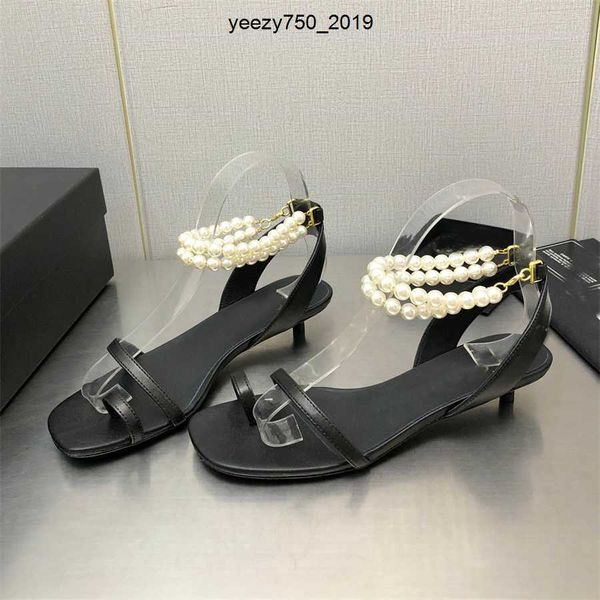 low designer beach shoes luxury sandals fashion slippers outdoor zapatillas woman classic channel heel shoes ccity pearl slides for women gi
low designer beach shoes luxury sandals fashion slippers outdoor zapatillas woman classic channel heel shoes ccity pearl slides for women gi