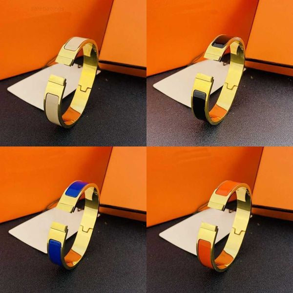bracelet luxury brand her max designer bracelet h open bangle clic enamel matal love jewelry fashion plated rose gold letter buckle ornament, Black
bracelet luxury brand her max designer bracelet h open bangle clic enamel matal love jewelry fashion plated rose gold letter buckle ornament, Black