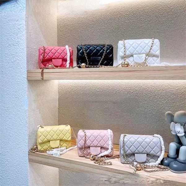 women's luxury channel bags designer bags handbags shoulder crossbody bag tote new golden ball square fat man plaid chain single-should
women's luxury channel bags designer bags handbags shoulder crossbody bag tote new golden ball square fat man plaid chain single-should