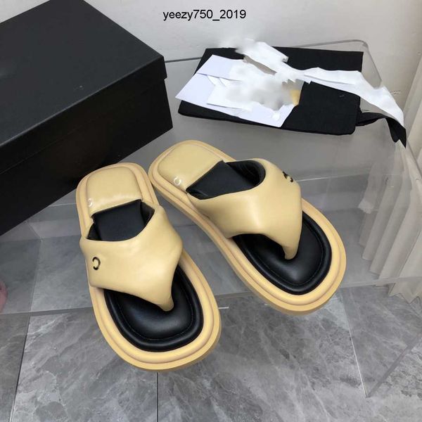 shoes channel ccity designer beach xla5 shoes luxury slides women outdoor leather slippers flip flops summer fashion sandals
shoes channel ccity designer beach xla5 shoes luxury slides women outdoor leather slippers flip flops summer fashion sandals