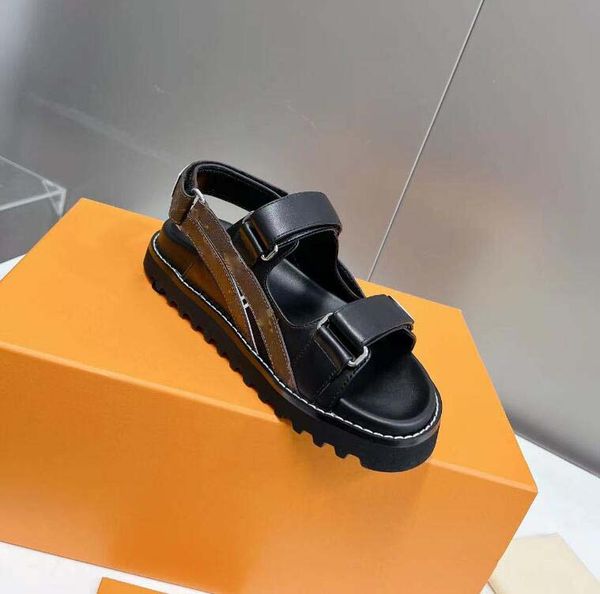 pairs designer slides women slide sandals summer beach walk slippers fashion low heel flat sandals luxury shoes size 37-42, Black
pairs designer slides women slide sandals summer beach walk slippers fashion low heel flat sandals luxury shoes size 37-42, Black
