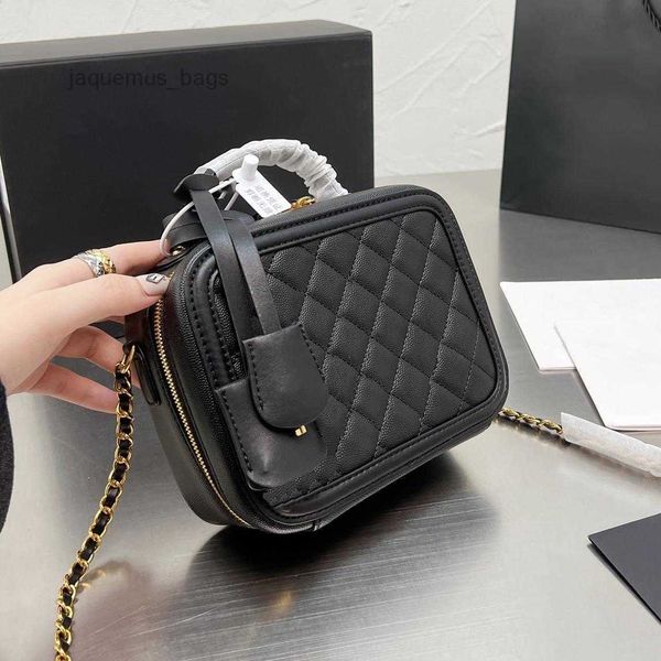 chaanel ccity filigree vanity classic totes bag caviar calfskin leather luxury quilted plaid chain double zipper shoulder crossbody designer
chaanel ccity filigree vanity classic totes bag caviar calfskin leather luxury quilted plaid chain double zipper shoulder crossbody designer