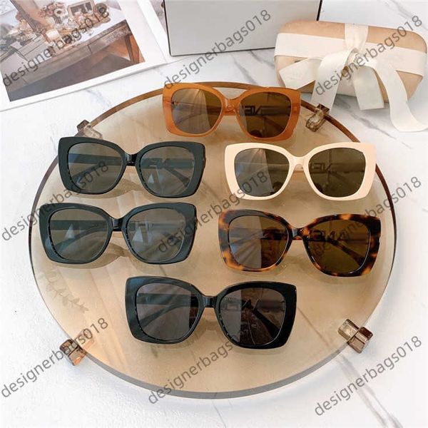 xiao xiang family sunglasses xiaoxiangjia new personalized letter sunglasses with legs ins xin lei li nian same plate ch5422b, White;black
xiao xiang family sunglasses xiaoxiangjia new personalized letter sunglasses with legs ins xin lei li nian same plate ch5422b, White;black