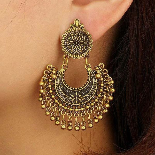 stud ethnic gold color indian jhumka earrings for women pendient heart shape beads tassel earring 2023 vintage brincos jewelry 230710, Golden;silver
stud ethnic gold color indian jhumka earrings for women pendient heart shape beads tassel earring 2023 vintage brincos jewelry 230710, Golden;silver