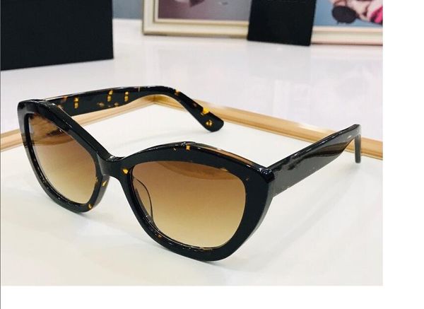 2023 women men sunglasses black yellow spots width plank full frame brown gradient color butterfly glasses available with box, White;black
2023 women men sunglasses black yellow spots width plank full frame brown gradient color butterfly glasses available with box, White;black
