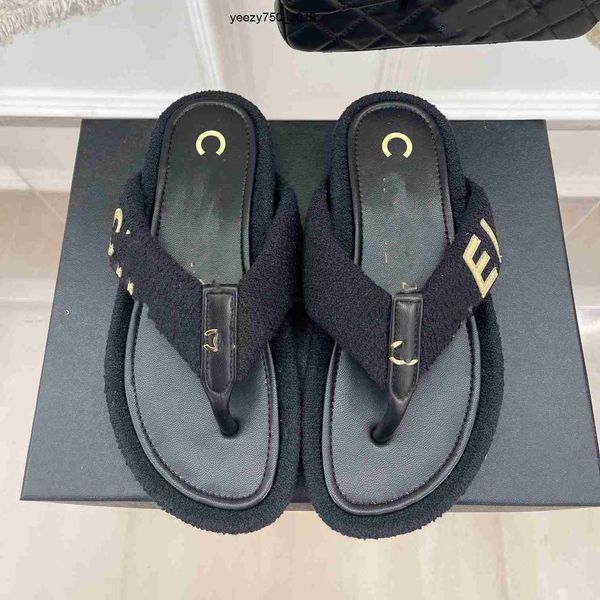 slippers outdoor channel flops shoe ccity fashion designer women flip beach classic shoes luxury slides sandals summer l02
slippers outdoor channel flops shoe ccity fashion designer women flip beach classic shoes luxury slides sandals summer l02