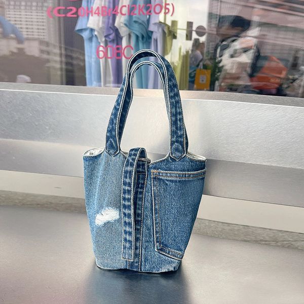 evening bags denim handbags for women casual chic bucket fashion versatile women s messenger vintage small handheld 230711
evening bags denim handbags for women casual chic bucket fashion versatile women s messenger vintage small handheld 230711