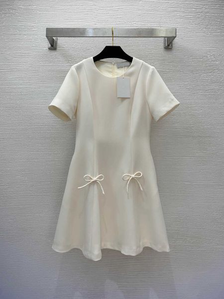 23ss summer dresses women dress womens designer clothing new style sweet bow decoration slim fit short sleeve large swing dress women clothe, Black;gray
23ss summer dresses women dress womens designer clothing new style sweet bow decoration slim fit short sleeve large swing dress women clothe, Black;gray
