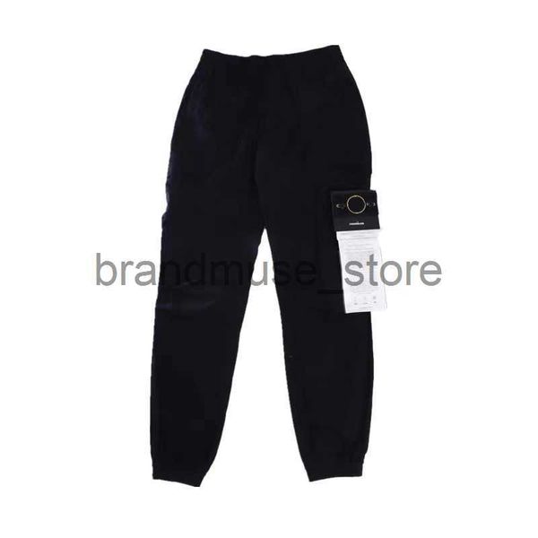 men's pants 21ss men cotton pants basic compass badge embroidered tooling pocket trousers sport wear casual pants j230711, Black
men's pants 21ss men cotton pants basic compass badge embroidered tooling pocket trousers sport wear casual pants j230711, Black