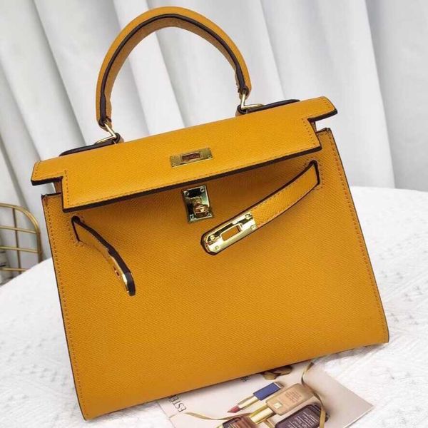 luxury designer tote bags h home kelys online store fashion handbag bag 2023 new classic versatile trend palm grain youth hand carry shoulde
luxury designer tote bags h home kelys online store fashion handbag bag 2023 new classic versatile trend palm grain youth hand carry shoulde