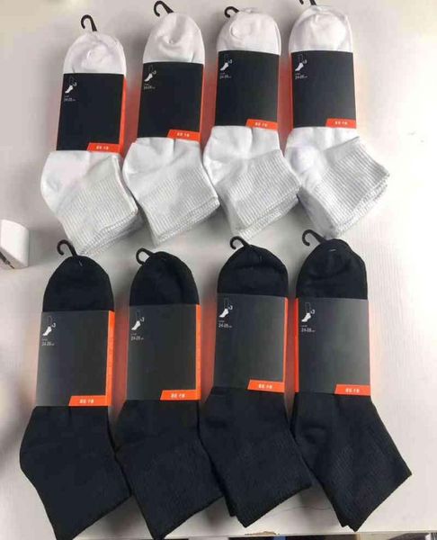 mens socks women cotton allmatch classic ankle letter breathable black and white football basketball sports sock who2201771
mens socks women cotton allmatch classic ankle letter breathable black and white football basketball sports sock who2201771