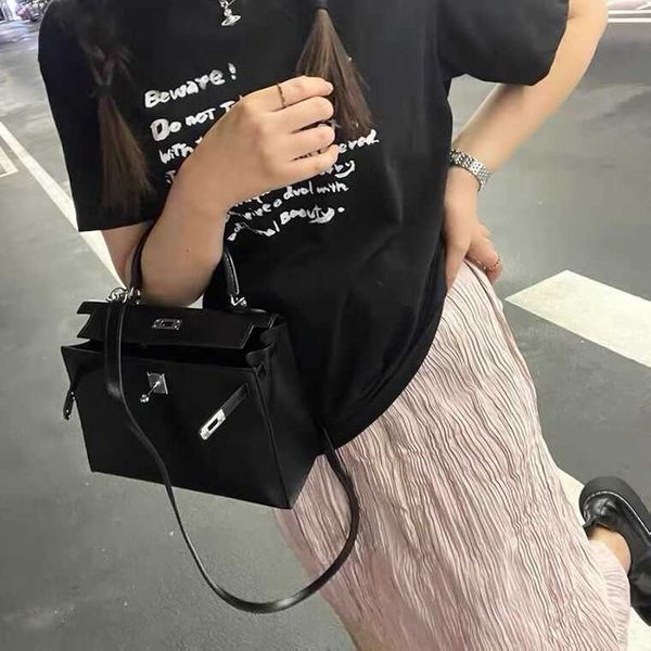 designer hemrres tote bag superior quality new kelys bag in spring and summer of 2023 box leather plain women's casual versatile outer
designer hemrres tote bag superior quality new kelys bag in spring and summer of 2023 box leather plain women's casual versatile outer